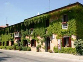 Hotels in Rivignano